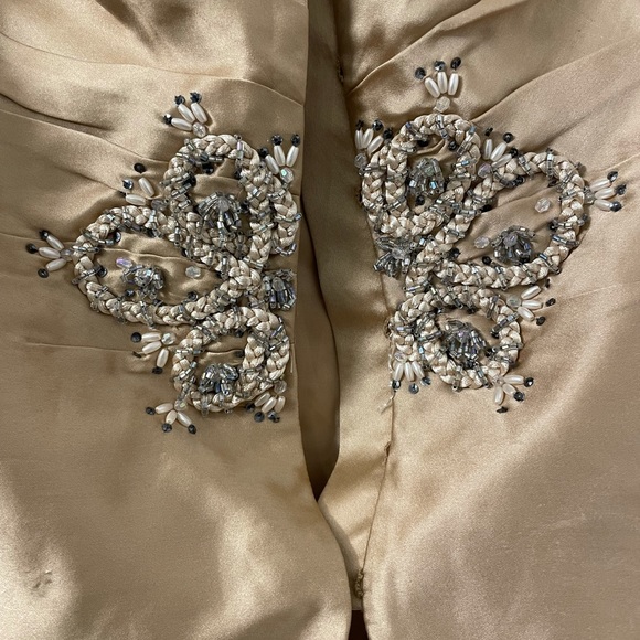Silk embroidered jacket - Picture 4 of 4